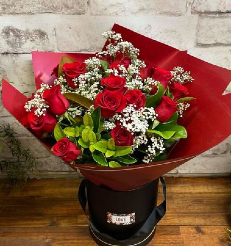 2 Dozen red roses in a gorgeous hat box