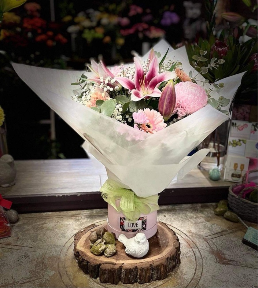 Seasonal Bouquet in Hat Box