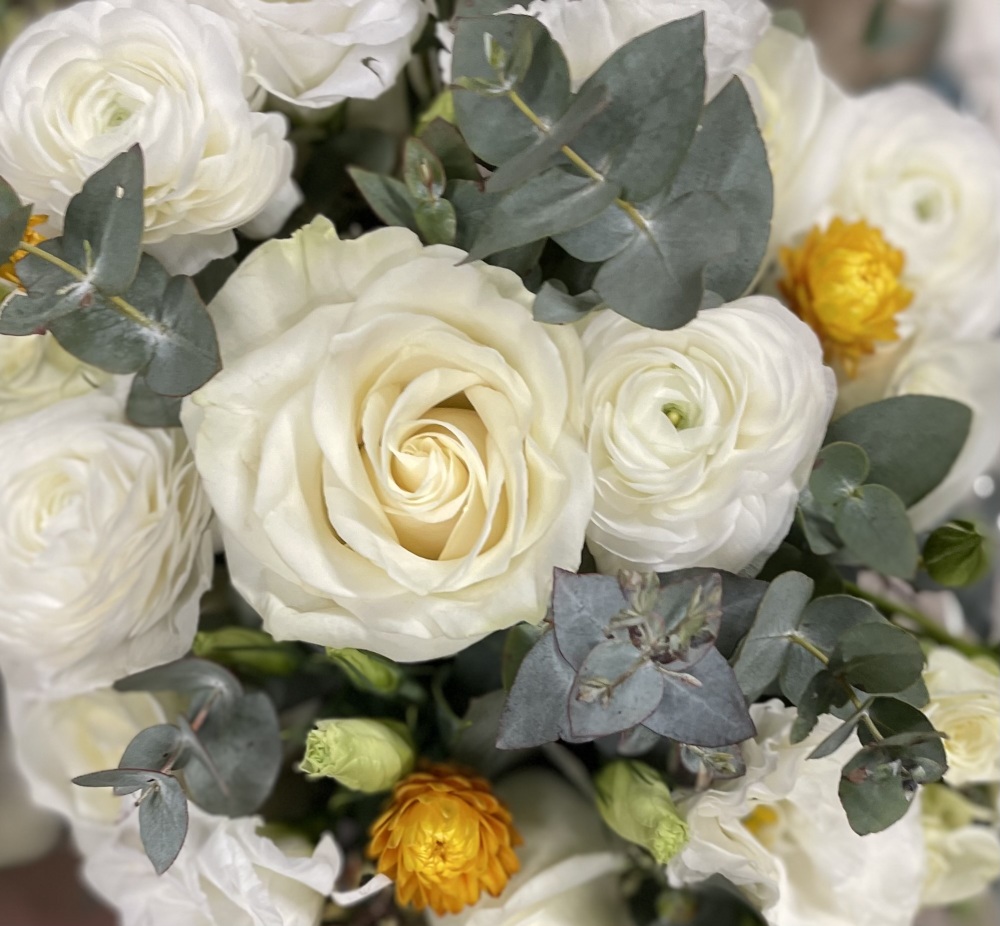 Pop of Paper Daisy Wedding Bouquet 